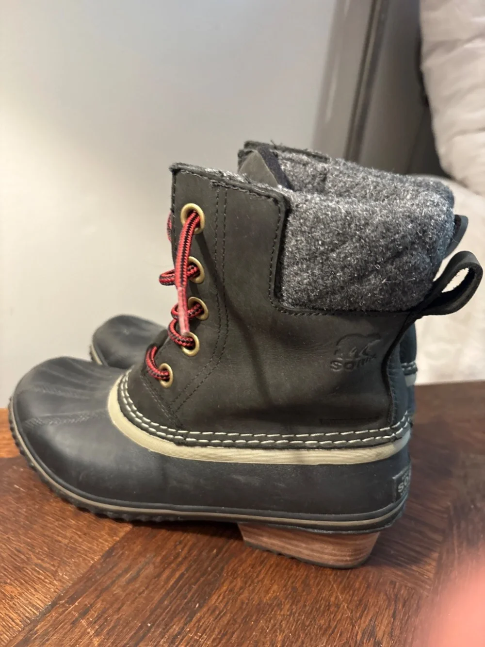 Sorel slimpack lace 11 women’s size 6.5